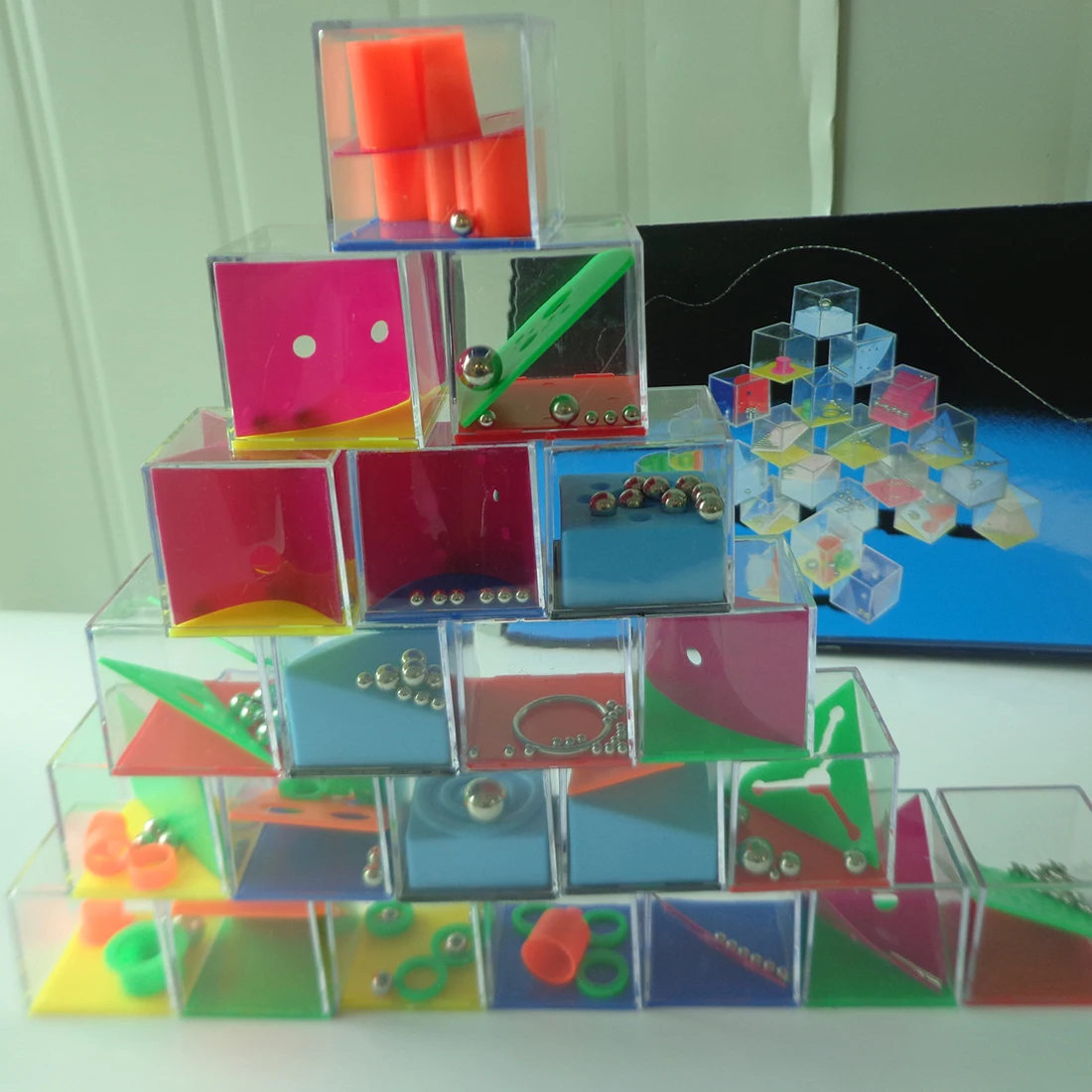 24 шт. мини лабиринт Логические Cube лабиринт доска ручной игра-головоломка образования головоломки раннего обучения Образование игрушки для