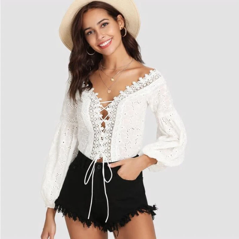 2019 طويلة الأكمام الأسود بذلة الدانتيل تقليم يغرق الرقبة العيينة المطرزة ارتداءها