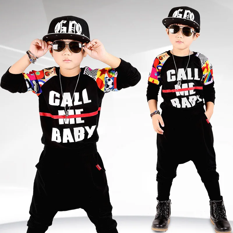 

2017 Korean Children Autumn Sports Suit Alphabet Sleeve Small Children Baby Sweater boys Suit