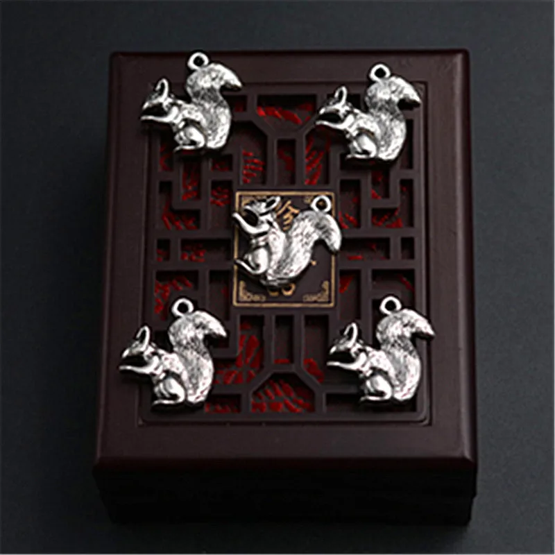 

WKOUD 8pcs Antique silver 3D cute small squirrel charm popular necklace earrings DIY metal jewelry alloy pendants A1239