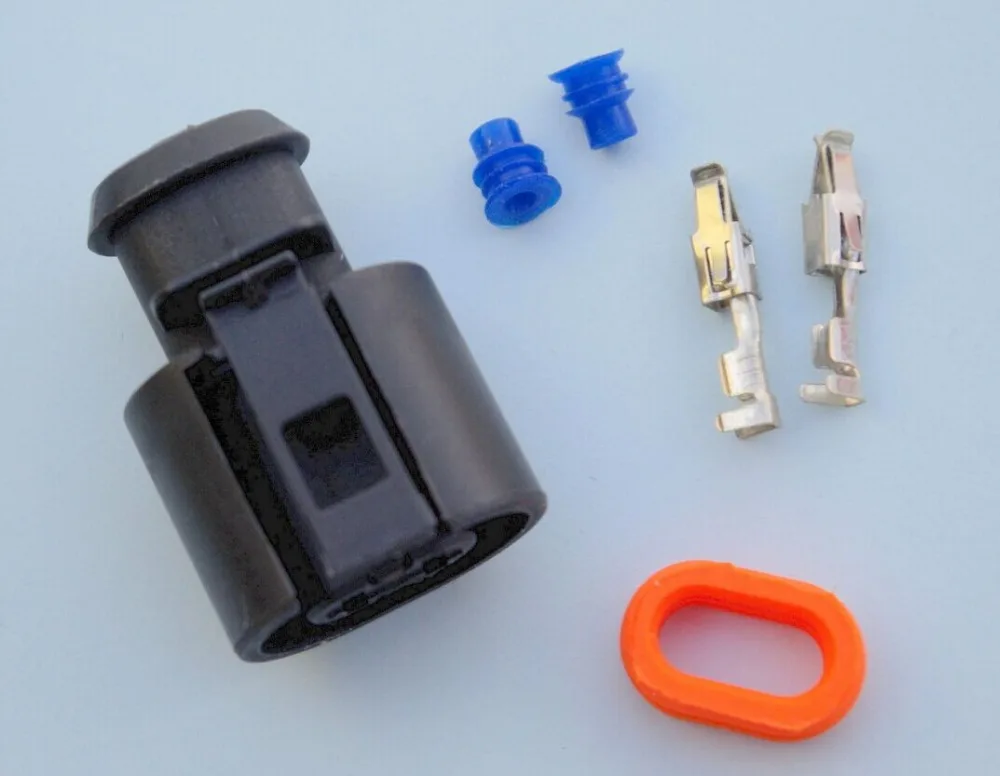 

WEBASTO THERMO TOP HEATER 2 PIN PLUG ..65667A..Thermo top E,C & Z