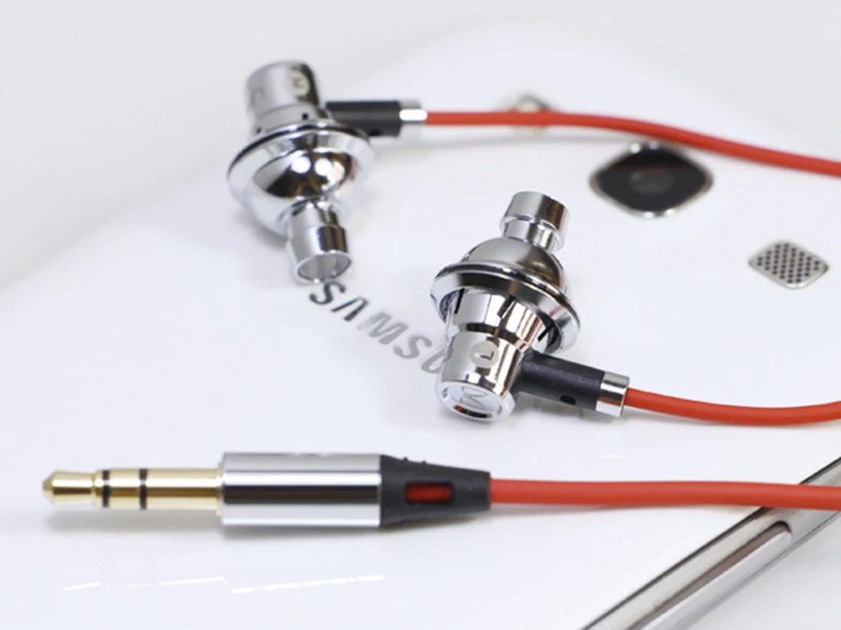 TOYETEAM UFO Copper Aluminum Metal Dynamic Hifi Music Monitor DJ Studio In-Ear Earphones w/ Mic For iPhone Samsung Xiaomi HTC TOYETEAM UFO Copper Aluminum Metal Dynamic Hifi Music Monitor DJ Studio In-Ear Earphones w/ Mic For iPhone Samsung Xiaomi HTC