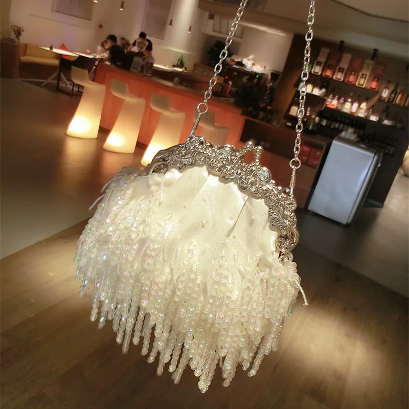 

Elegant retro bride fringed satin handmade beaded embroidered bag bridal handbag lady cheongsam banquet bag