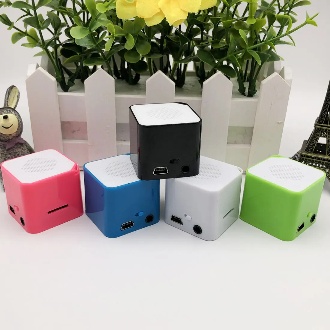 

New Mini High Quality External Small Speaker MP3 Kawaii Cute Portable Music Player Supports Micro SD / TF Card / USB