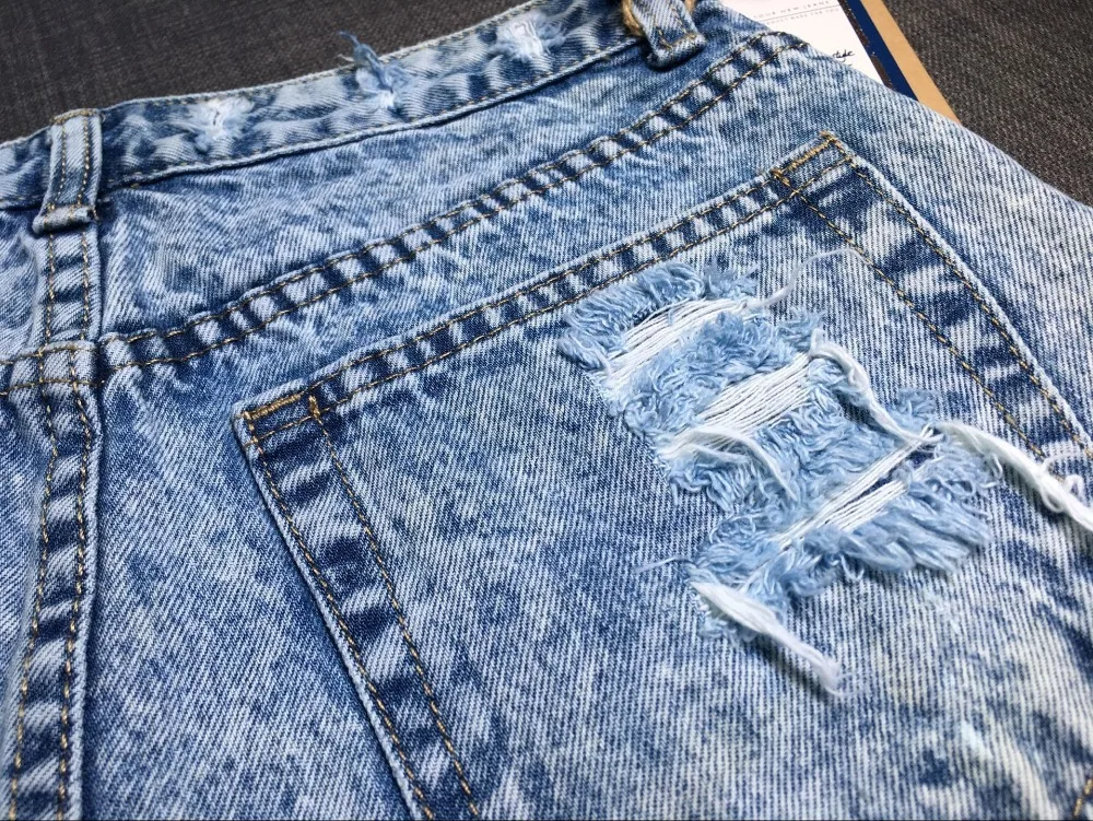2017 Europe and the United States women's high waist open-style quilts Slim wear fringed snowflakes double banded ladies denim shorts (32)
