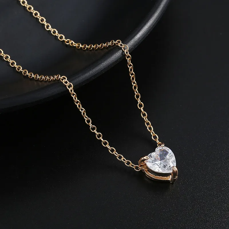 

Gold Color Dazzling Zircon Necklace And Invisible Transparent Fishing Line Simple Pendant Necklace Jewelry For Women