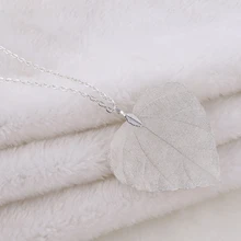 

LOVBEAFAS 2017 Fashion Collar Maxi Necklaces For Women Long Chain Pendant Necklace Real Natural Heart Leaf Necklace Jewelry
