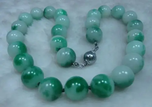 

huij 001439 NATURE GREEN 14MM JADE BEADS JADEITE NECKLACE