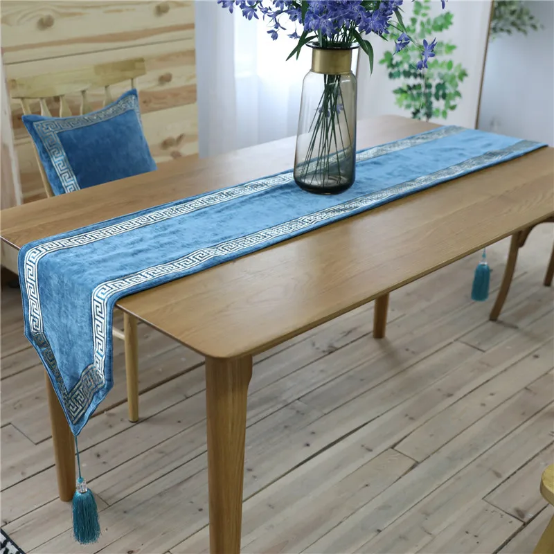 Luxury Chenille Blue Table Runner Dust Cover Contracted End Of Bed Table Flag Tassel Tablecloth For Wedding Party TV Cabinet Luxury Chenille Blue Table Runner Dust Cover Contracted End Of Bed Table Flag Tassel Tablecloth For Wedding Party TV Cabinet