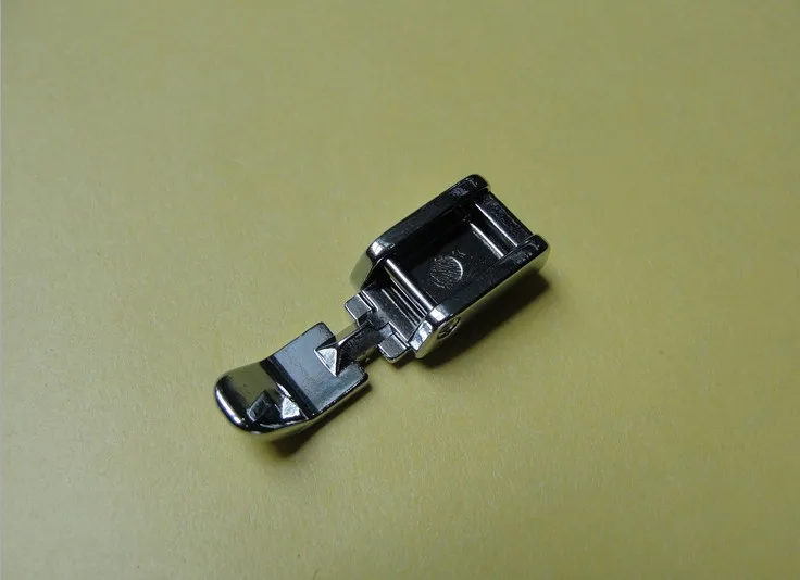 Domestic sewing machine parts presser foot 7306 2 (5011 3N) / Zipper