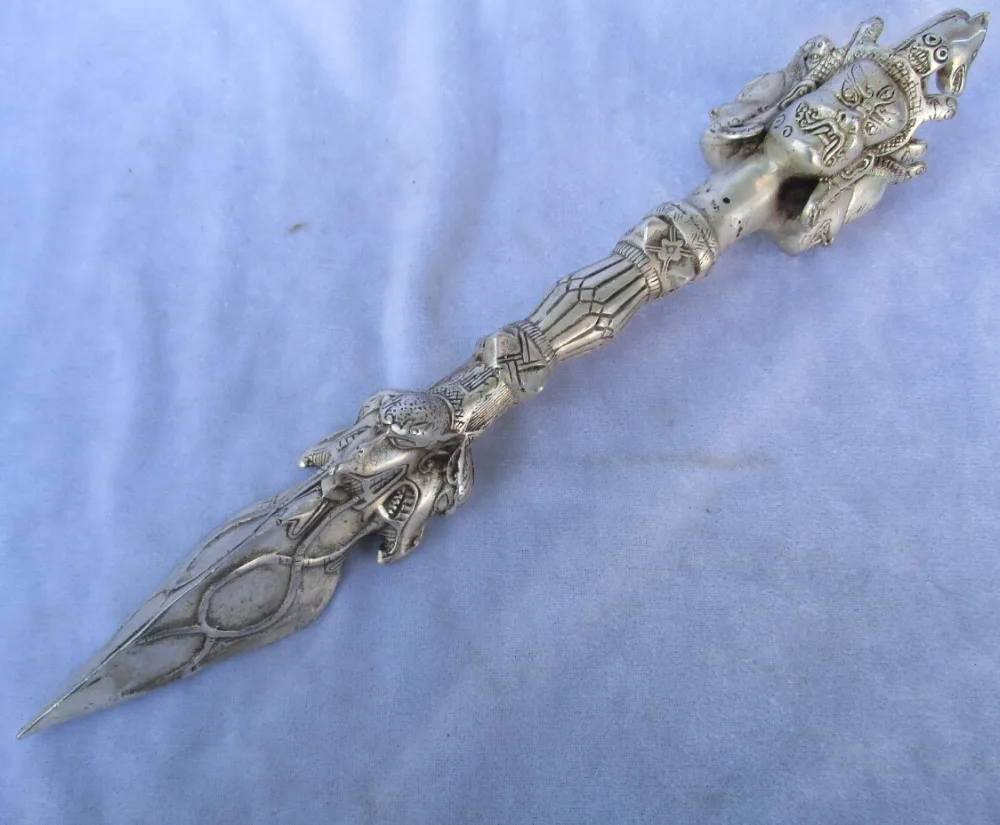

Collectible Old Handwork Tibet silver Buddhist Sword,Carved 3 face Buddha head /Ritual Dagger statue from tibetan ,Long 14 inch