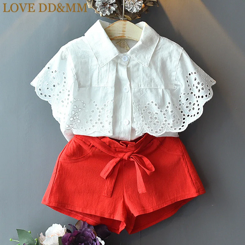 

LOVE DD&MM Girls Sets 2019 Summer New Children's Wear Girls Fashion Openwork Lace Side Doll Shirt + Shorts Foreign Gas Suit