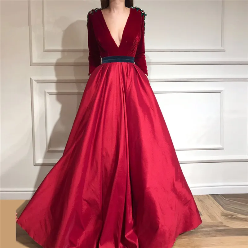 

Burgundy Muslim Evening Dresses 2018 A-line V-neck Long Sleeves Velvet Islamic Dubai Saudi Arabic Long Formal Evening Gown