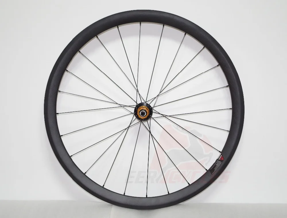lightest 700c wheelset