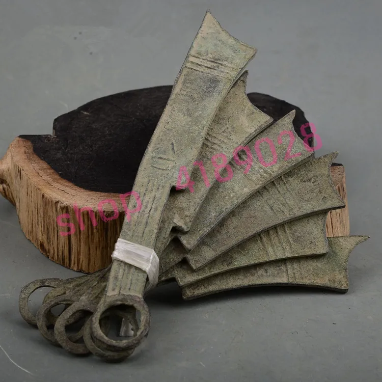 

Chinese Warring States bronze knife coins A set, ancient bronzes, antique collection crafts.