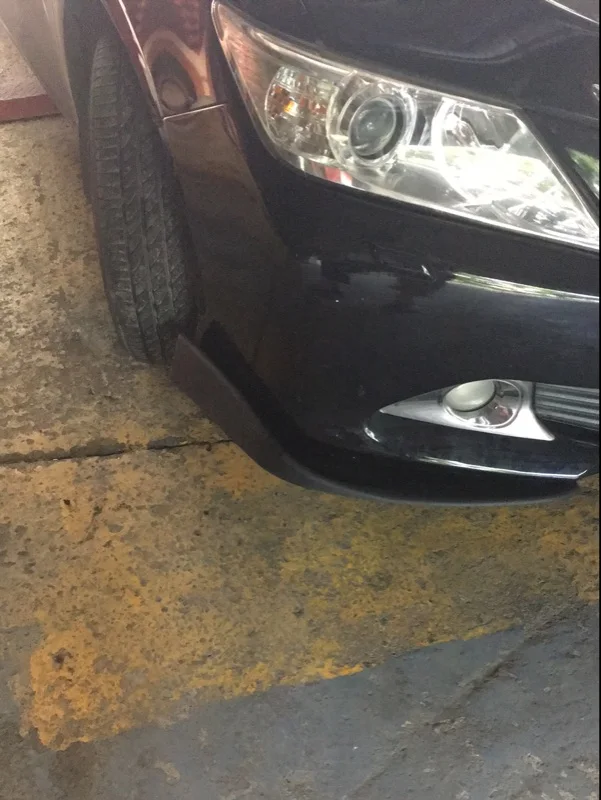 Divisor de labios de parachoques delantero de coche Universal aletas de alerón de cuerpo Canards Valence Barn para BM Skoda VW Opel dos piezas (R + L)