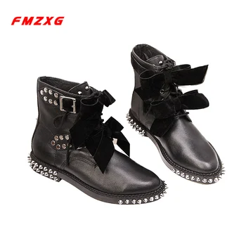 

Womens Motorcycle Biker Shoes Women Boots Genuine Leather Rivets Soft Leather Winter Fashion High Quality Butterfly-knot Boots
