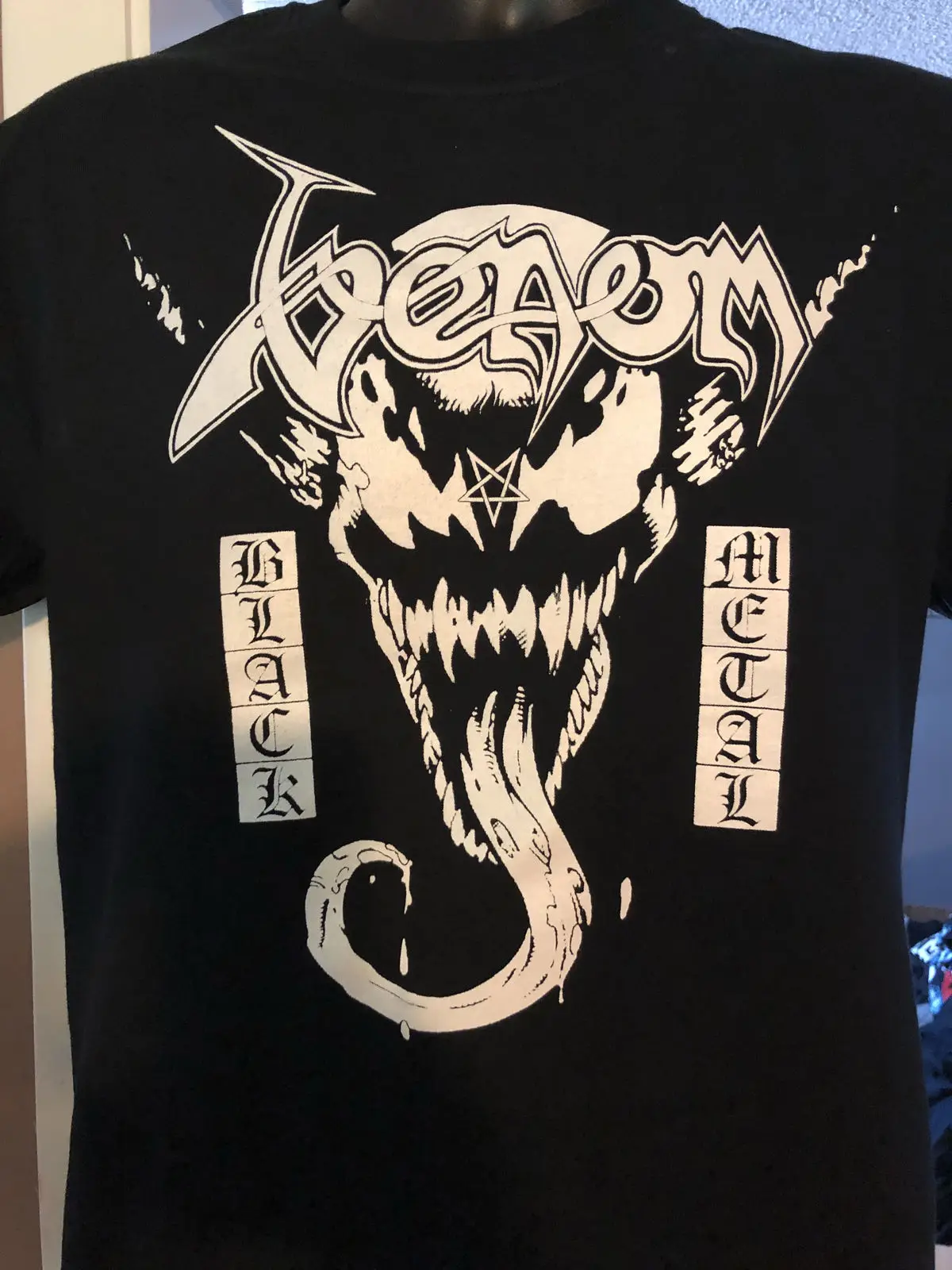 

Venom VS Venom - Black Metal T-shirt marvel thrash slayer O-Neck Fashion Casual High Quality Print T Shirt
