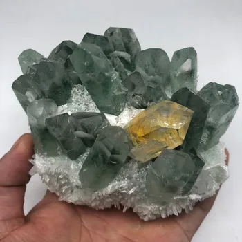 

1pcs natural beautiful green flame ring quartz crystal cluster