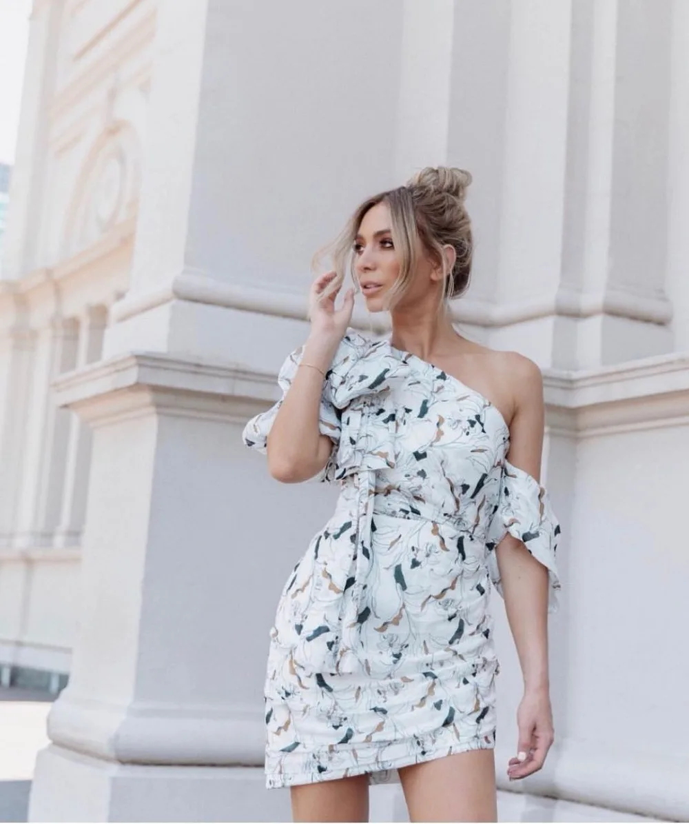 Women One Shoulder Ruched Irregular Formal Streetwear Mini Dresses 2019 Summer Sexy Party Dress For Women (3)