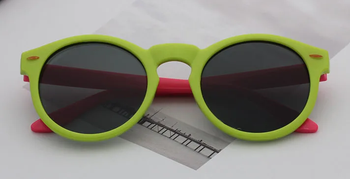 Детские солнцезащитные очки в стиле ретро для мальчиков и девочек, круглые модные очки UV400, смешанные цвета, произвольно стираемые(10 шт./партия