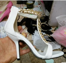 T Metall Ketten Sandalen Frauen Schuhe Mit Hohen Absätzen Mode Einfarbig Pumpen Weiblich Verband Sapatilhas Schuhe