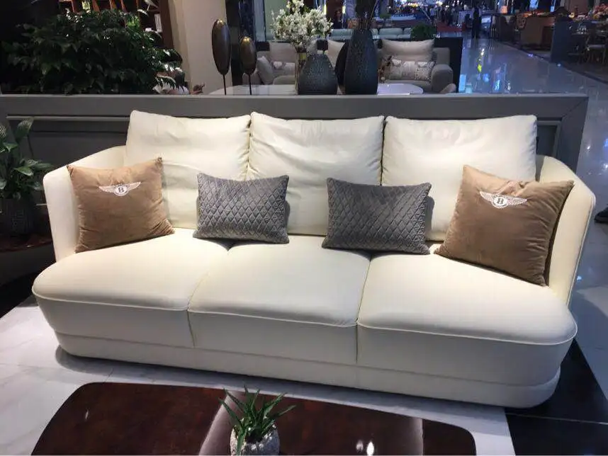 Высокое качество КОПИЯ знаменитого гостиной кожаный диван с деревянными поддержки спины
