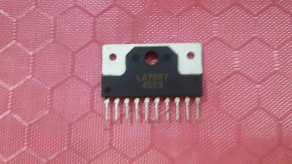 

LA7847 ZIP