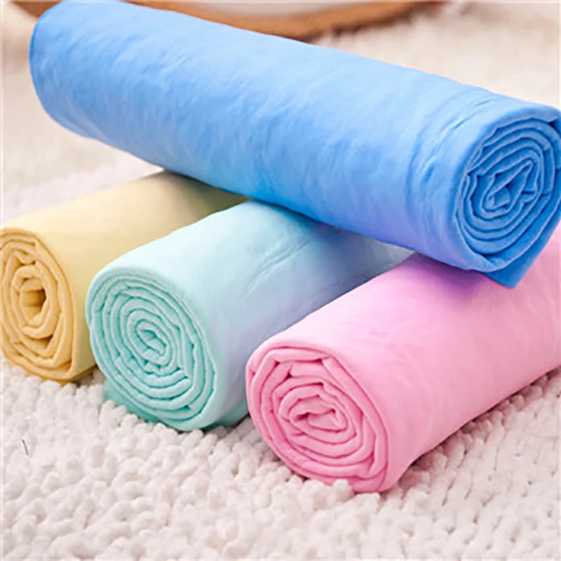 

[Special] multifunctional pet cat dog deerskin towel dry hair towel absorbent towel size four (random)
