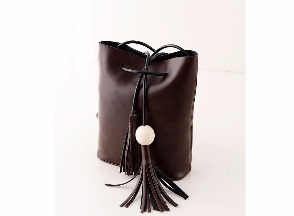 Vintage Tassel Fringe White Ball Bucket Bag For Women Female Messenger Bag Shoulder Bag String Casual Quality Leather New 2014 show2