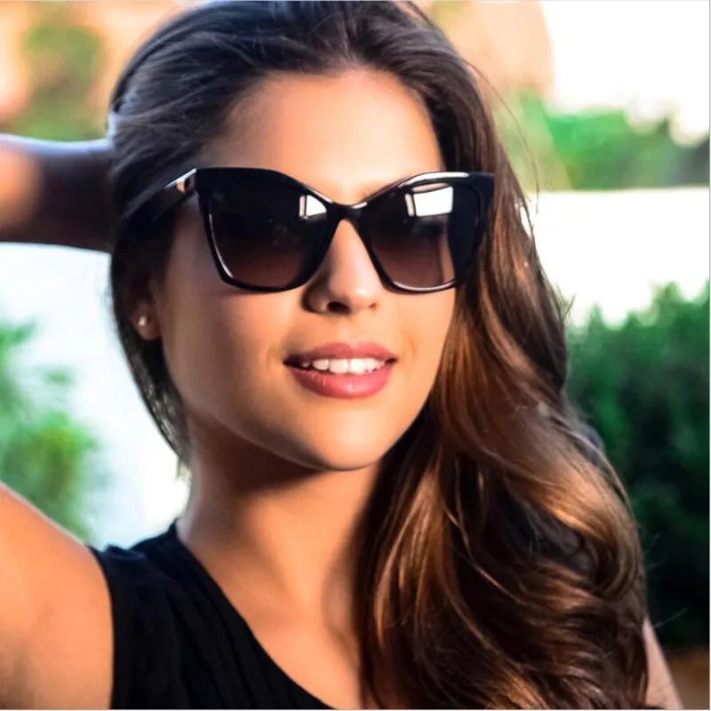 

HBk Women Fashion Square Sunglasses 2019 New Trendy Gafas De Sol Metal Decoration Pink Sun Glasses Men Women For Outdoor UV400
