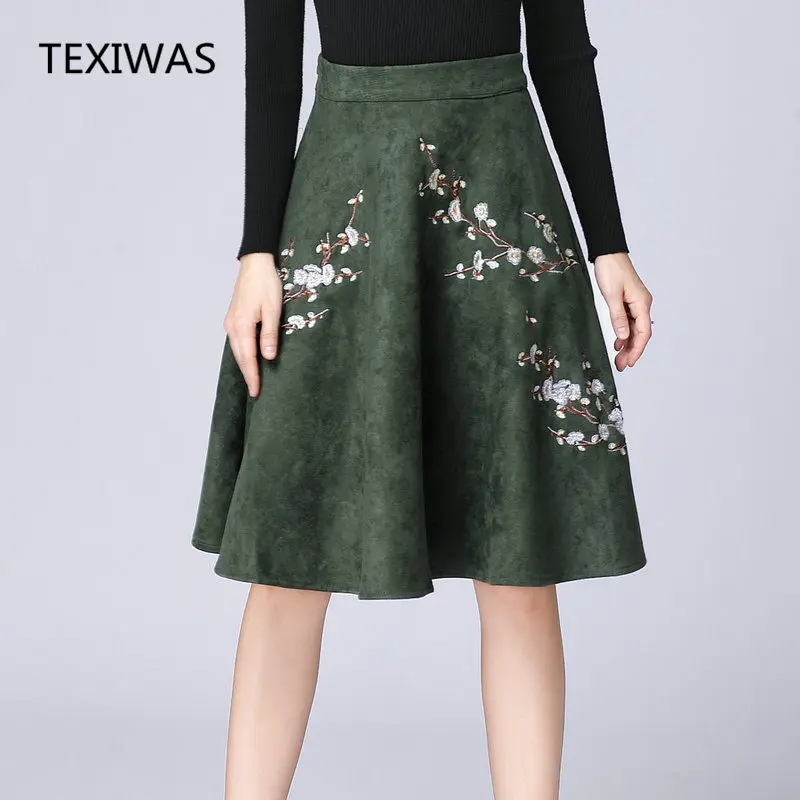 

TEXIWAS 2018 spring autumn New embroidery flowers half skirt women fashion warm suede long paragraph high quality A-Line skirt