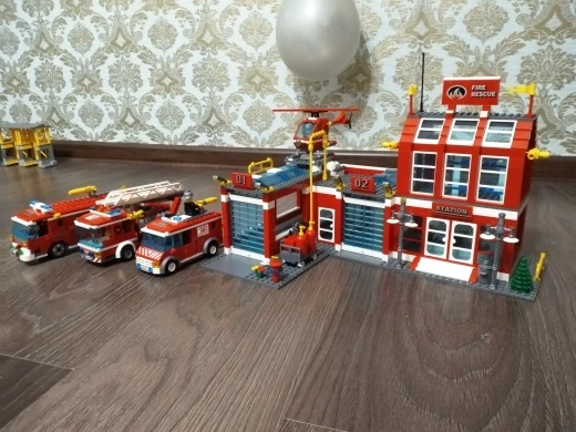 Горячая новинка городская полицейская пожарная станция грузовики водяной пистолет самолет пожарный автомобиль строительные блоки наборы Кирпичи Детские игрушечные наборы фигурок