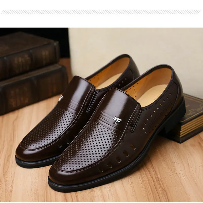 Комплект летней одежды маленького джентльмена сандалии, дышашие туфли сандалии для среднего возраста; мужская обувь с вырезами; обувь без шнуровки; мужские кожаные сандалии