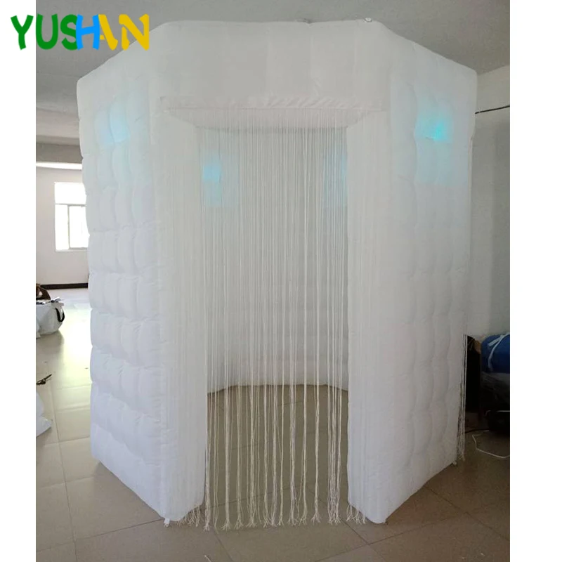 White octagon PHOTO BOOTH bulbs 01