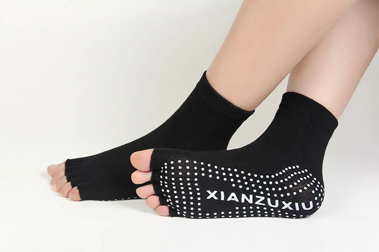 Женские носки для йоги, Нескользящие женские спортивные носки для массажа, теплые хлопковые носки для бега