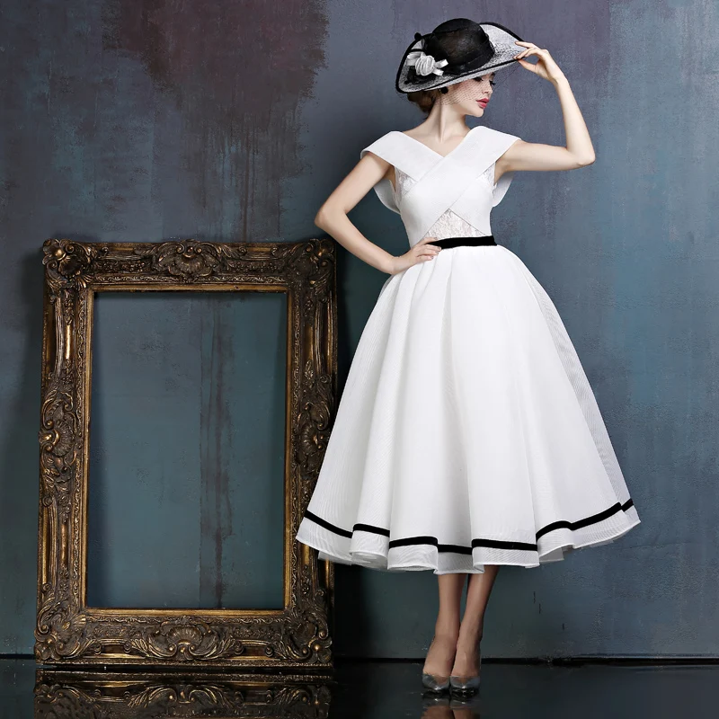2017 New Design A-line White and Black V-Neck Sleeveless Backless Tea-length Sashes Party Eveing Dress Prom Dresses