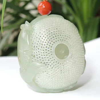 

Xinjiang and tian qing white stone precision carving sachets./1