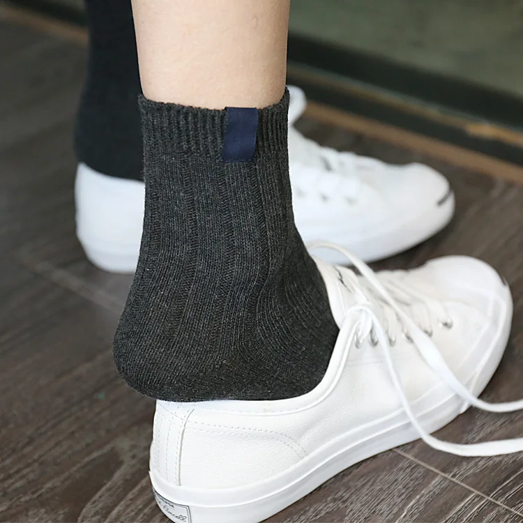 Новые свободные носки в стиле ретро Харадзюку для женщин и девочек классические зимние однотонные корейские белые носки без пятки