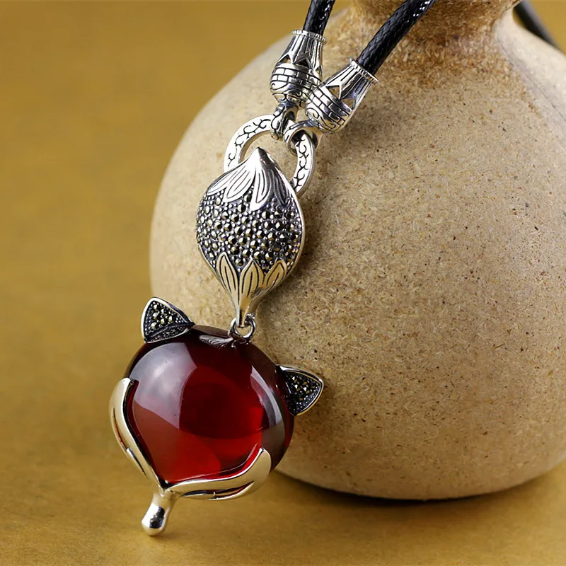 

100% Real 925 Sterling Silver Jewelry Red Garnet Retro & Elegant Fox Pendant For Women Sweater Chain Pendants