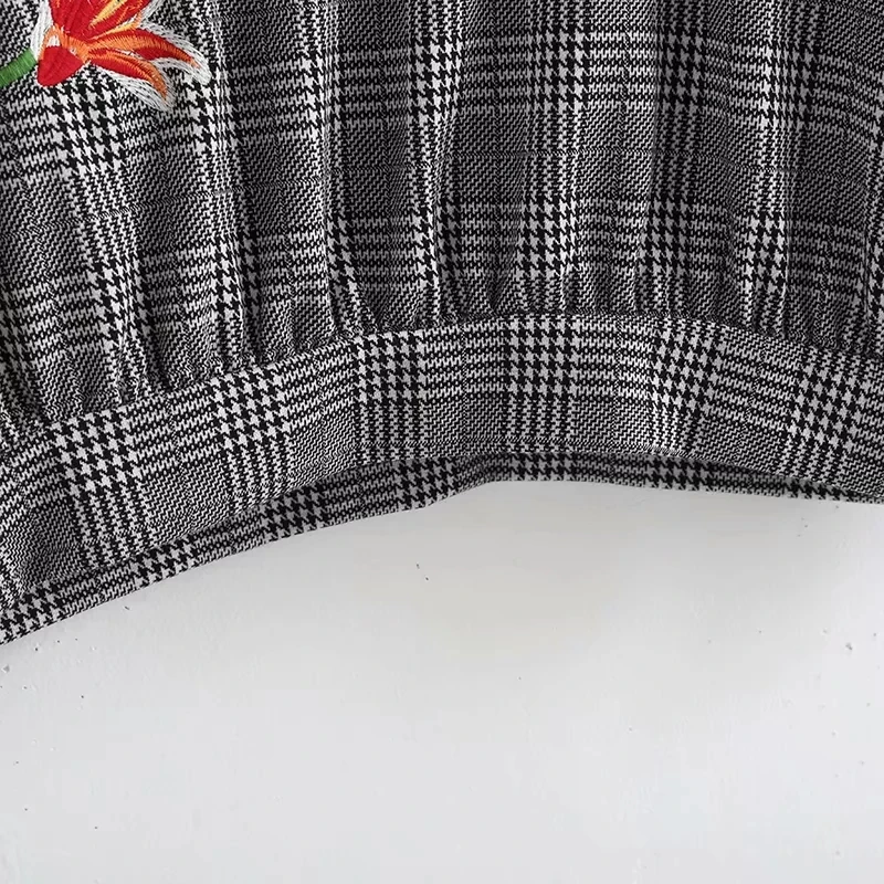 1941-6