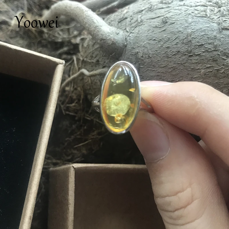 

Yoowei Unique Original Amber Rings for Women S925 Silver Wedding Gift Simple Oval Shape Natural Amber Jewelry Adjustable Anillos