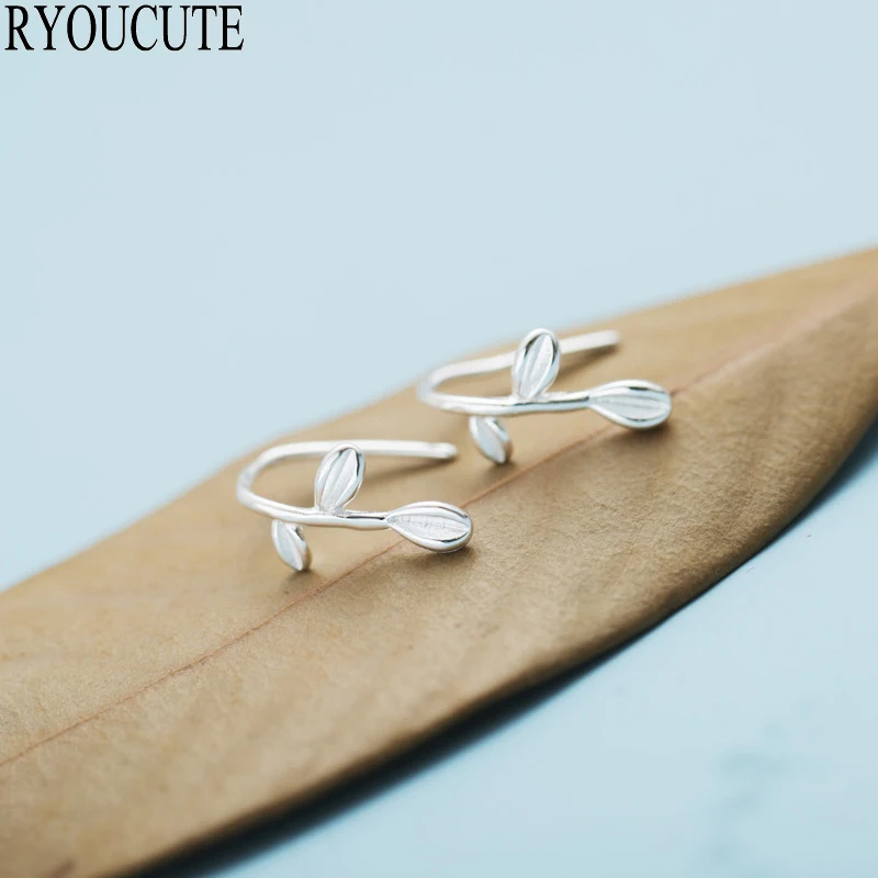 

RYOUCUTE New Arrivals S925 Sterling Silver Leaf Stud Earrings for Women Brincos Pendientes sterling-silver-jewelry