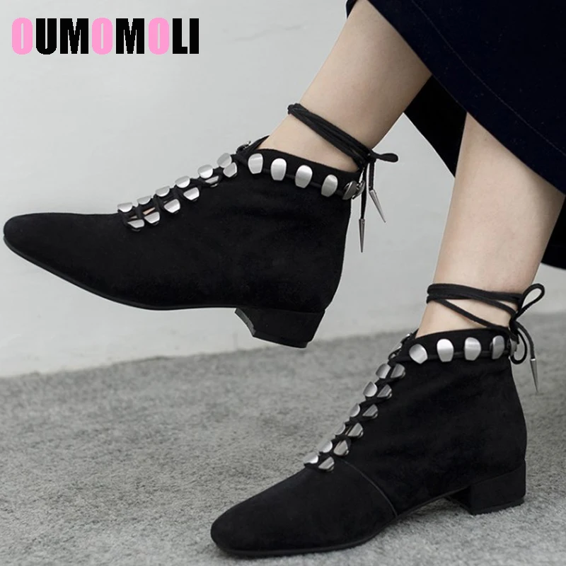 

2019 new black patent leather cross tied chunky heel woman martin boots square toe metal buckle med heel woman shoes