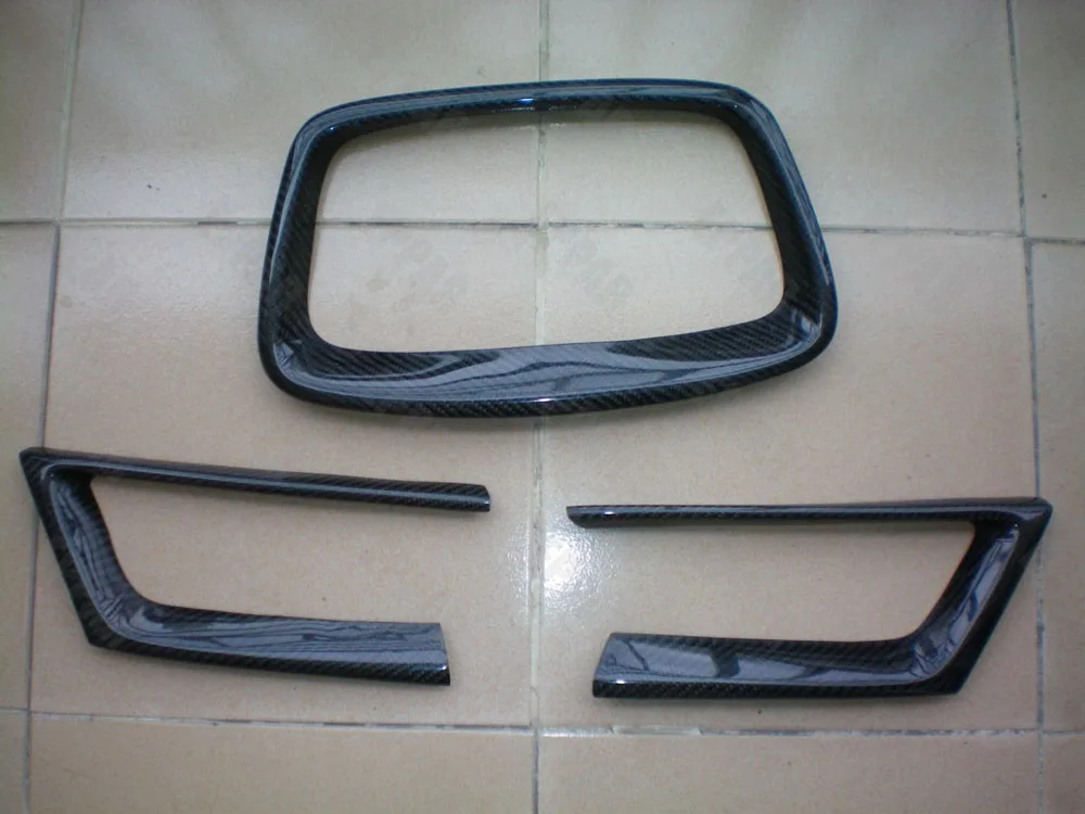 

Real Carbon Fiber Overlay Front Mesh Grille Covers Frames Shells for 2006-2007 Subaru Impreza WRX STi Eagle Eye