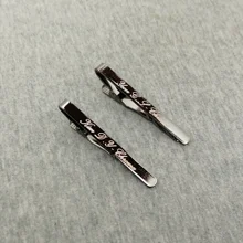 Персонализированные зажимы в повседневном стиле зажим для галстука на заказ текстовый логотип бесплатно на клипсе лучшие подарки для выставки и новогодние вечерние подарки