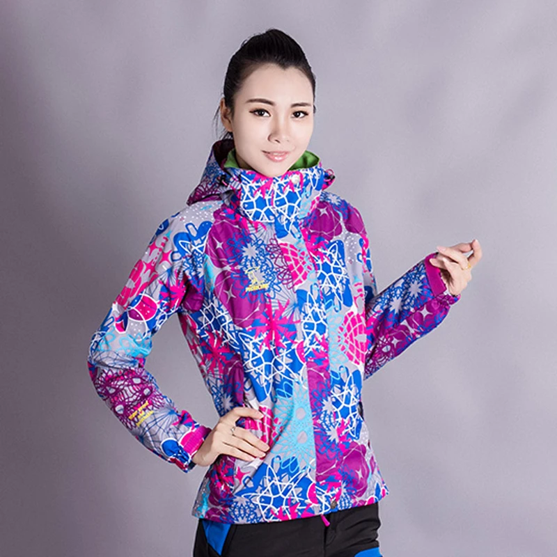 

2016 Protective Windstopper Softshell Jacket Women Spring Autumn Hiking Jacket Women Waterproof Windproof Outdoor Sport Jacket