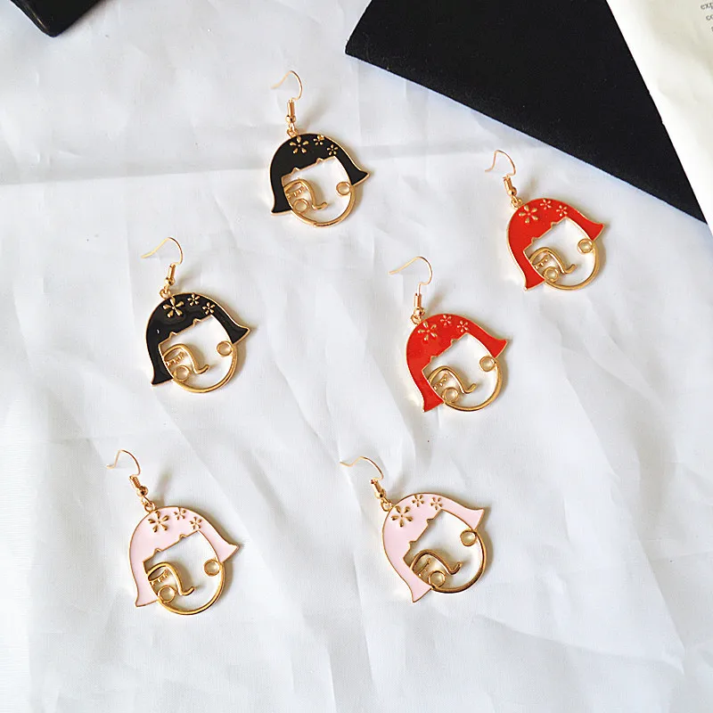 

Minimalist Temperament Personality Earring Enamel Abstract face earrings Exaggerated Femme mask earrings wholesale