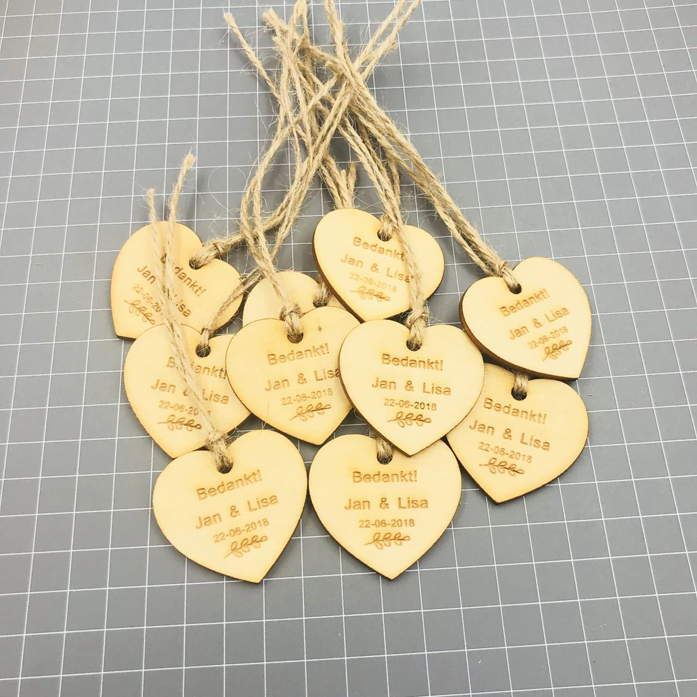 50 200pcspersonalized Свадебные важны метки любви бирки в форме сердца с джутовая лента вечерние Декор сувениры пользовательские выгравированы деревянный метки имен