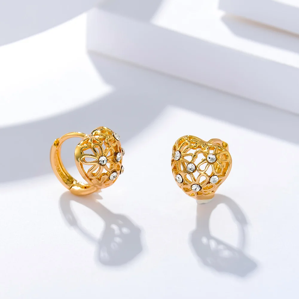 

QGGLE Hoop Earrings Hollow Heart Rhinestone Hoop Earrings for Women Party Earrings Fashion Jewelry